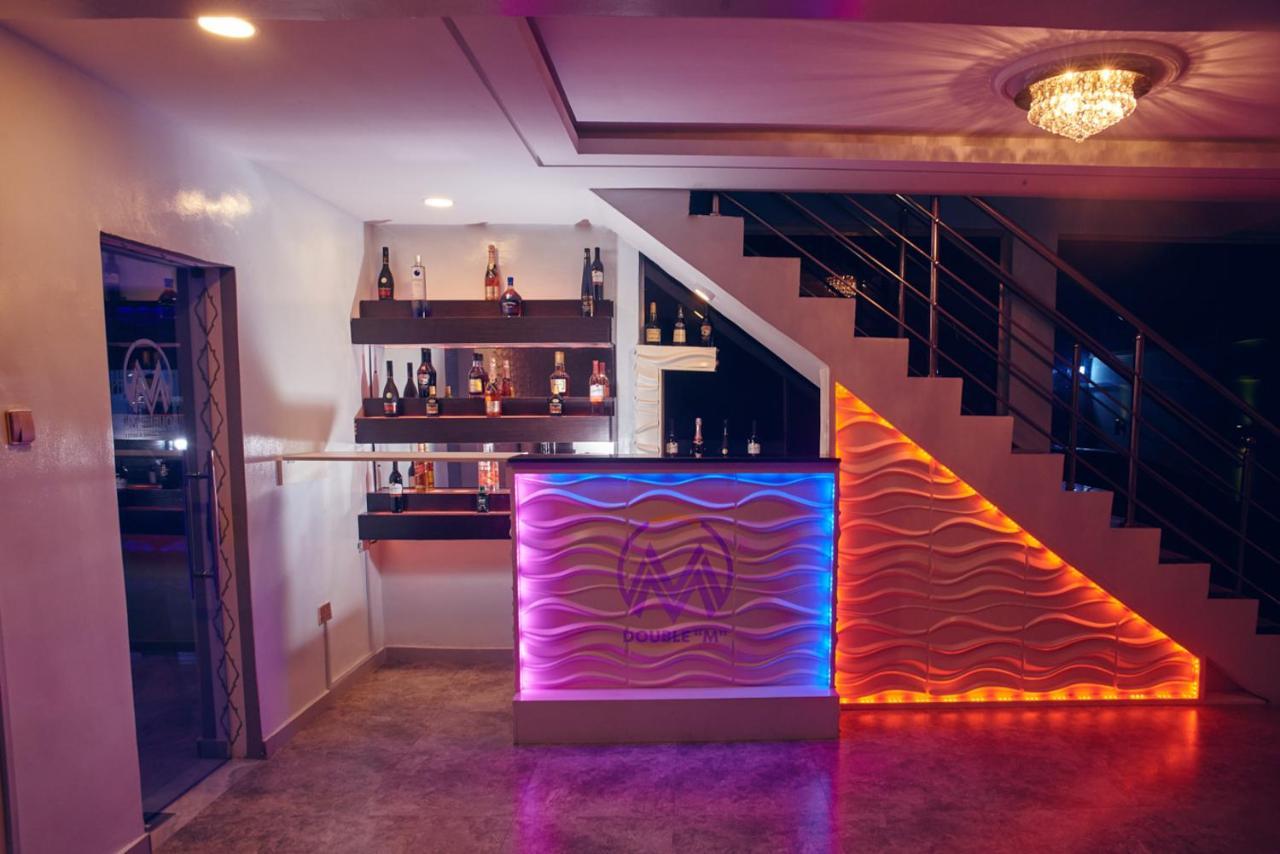 Double M Exquisite Suites And Lounge Lekki Ogombo Luaran gambar