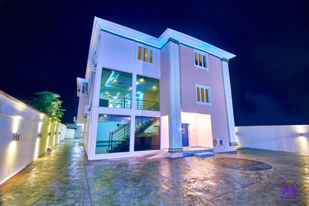 Double M Exquisite Suites And Lounge Lekki Ogombo Luaran gambar