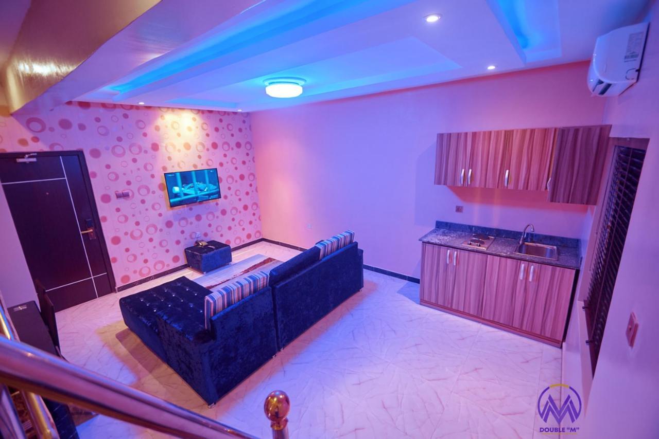 Double M Exquisite Suites And Lounge Lekki Ogombo Luaran gambar