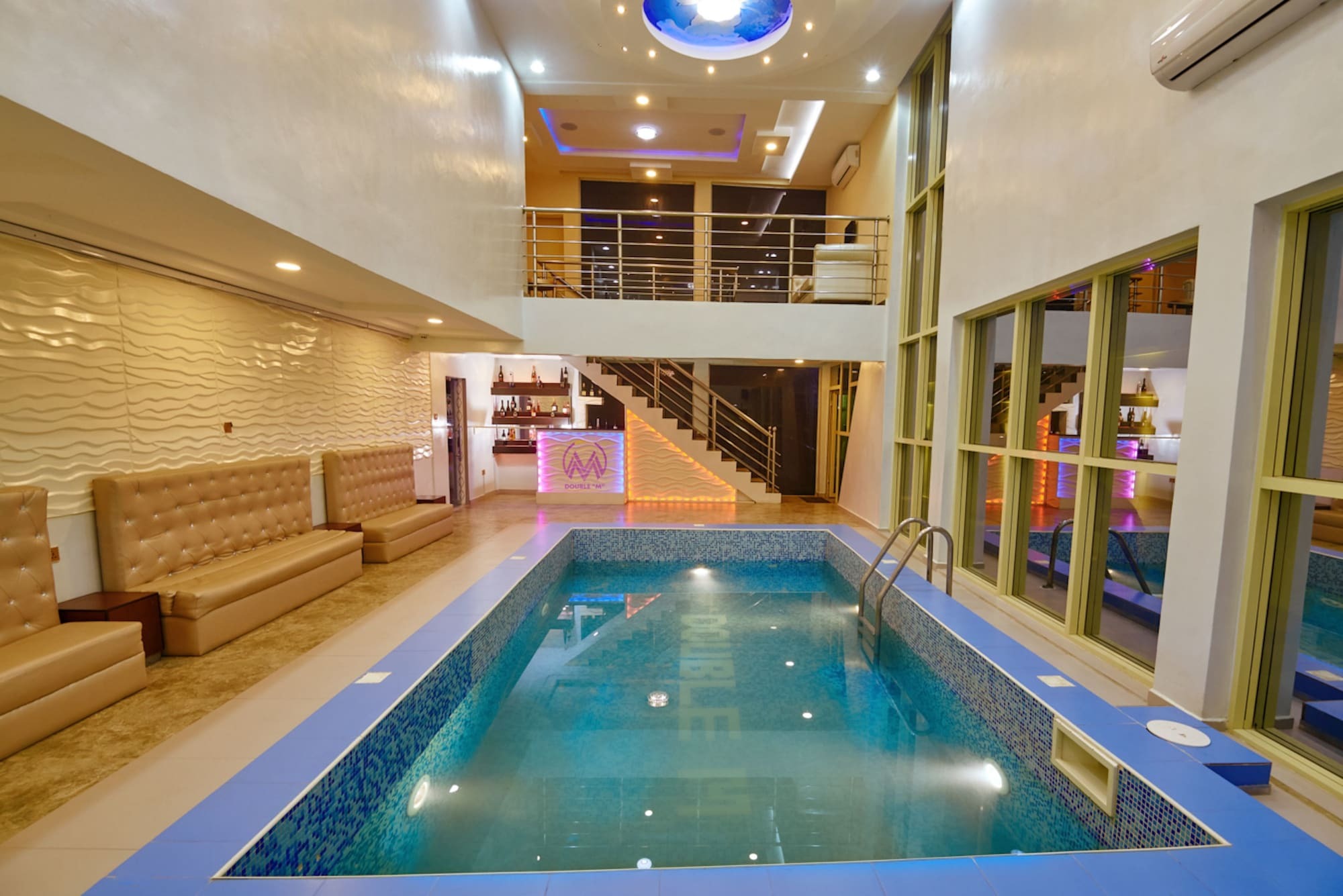 Double M Exquisite Suites And Lounge Lekki Ogombo Luaran gambar